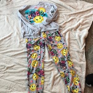 Hugs pajama set